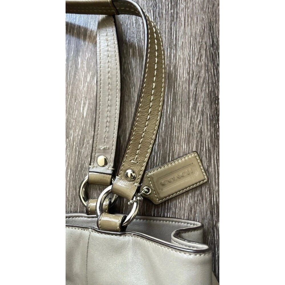 Coach F19248 MEDIUM Vintage Olive Cream Green Soho Leather Shoulder Bag Y2K - Picture 5 of 15